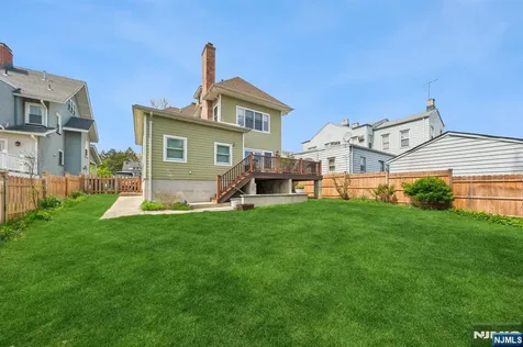 161 Ridge Road Rutherford NJ 07070