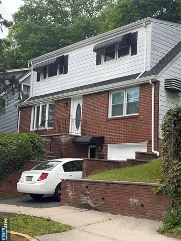 387 Farnham Avenue Lodi NJ 07644