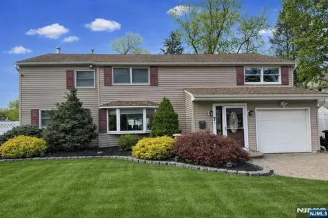 7 Stuart Street Waldwick NJ 07463