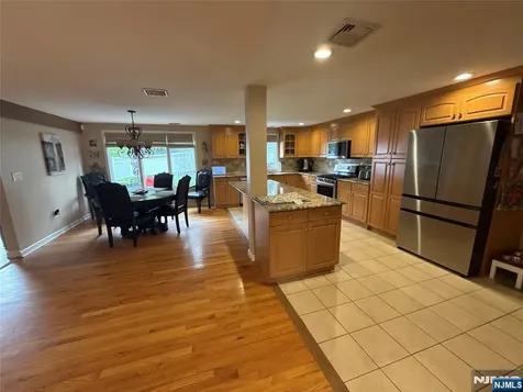 7 Stuart Street Waldwick NJ 07463