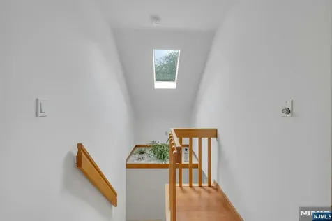 24 Cambridge Road Tenafly NJ 07670