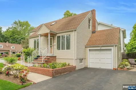 24 Cambridge Road Tenafly NJ 07670