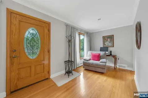 24 Cambridge Road Tenafly NJ 07670