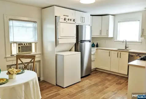 292 Wiley Place Wyckoff NJ 07481