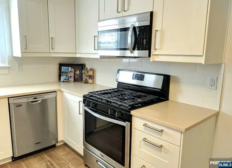 292 Wiley Place Wyckoff NJ 07481