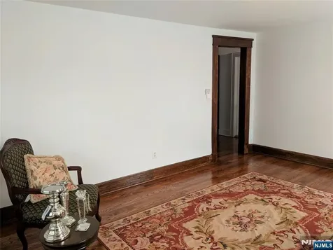 292 Wiley Place Wyckoff NJ 07481
