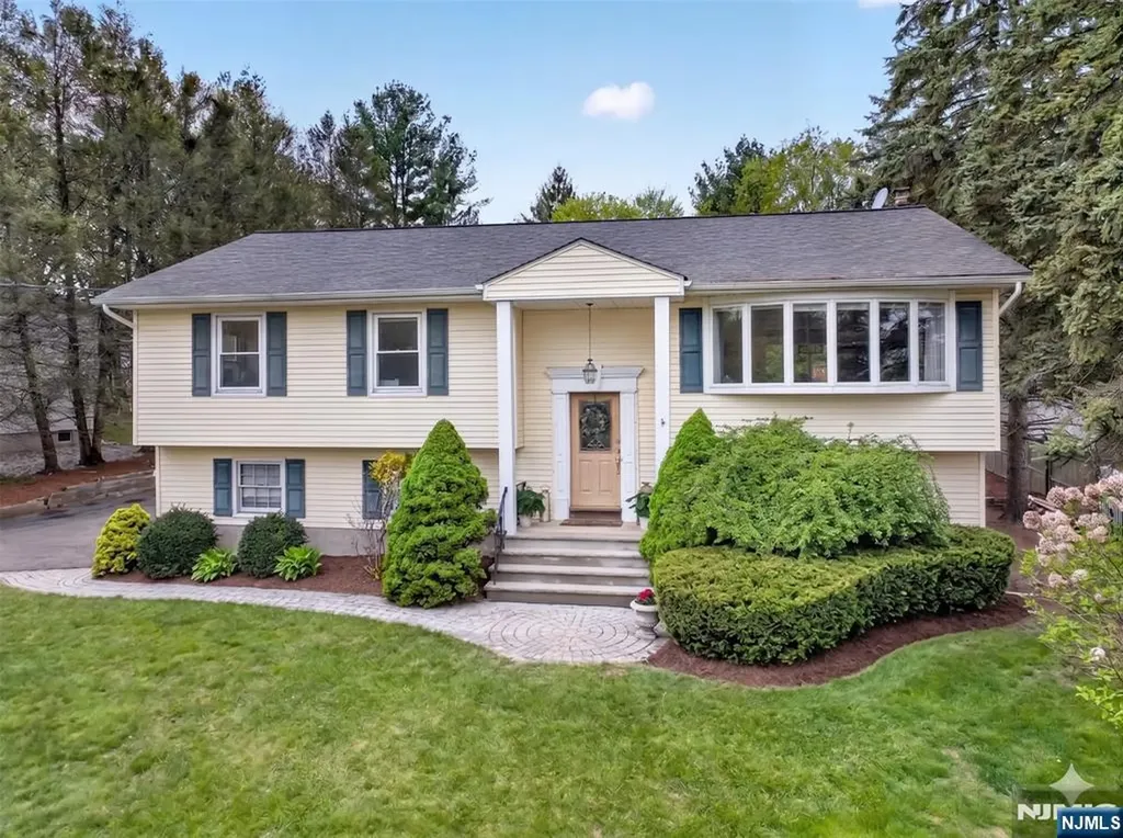 307 E Crescent Avenue Ramsey NJ 07446