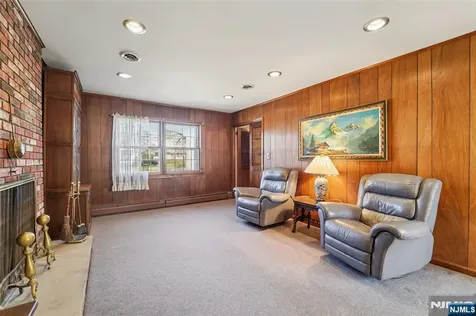 657 Lincoln Avenue Glen Rock NJ 07452