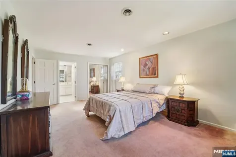 657 Lincoln Avenue Glen Rock NJ 07452