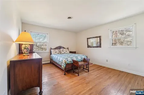 657 Lincoln Avenue Glen Rock NJ 07452