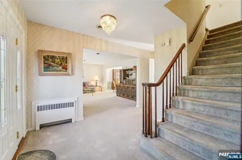657 Lincoln Avenue Glen Rock NJ 07452