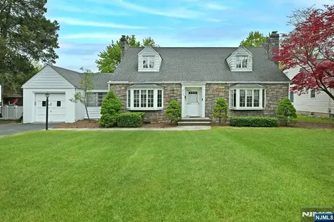 115 Center Street Pompton Lakes NJ 07442