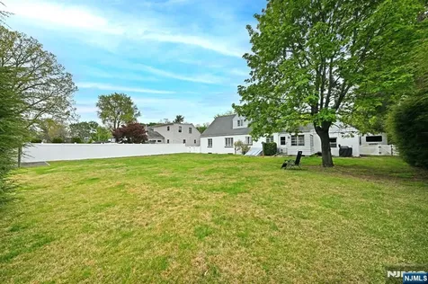 115 Center Street Pompton Lakes NJ 07442