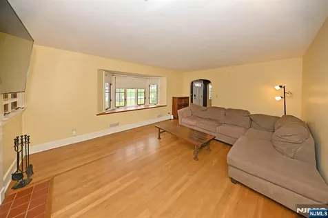 115 Center Street Pompton Lakes NJ 07442