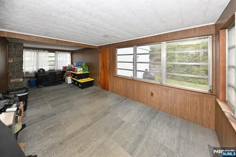 115 Center Street Pompton Lakes NJ 07442