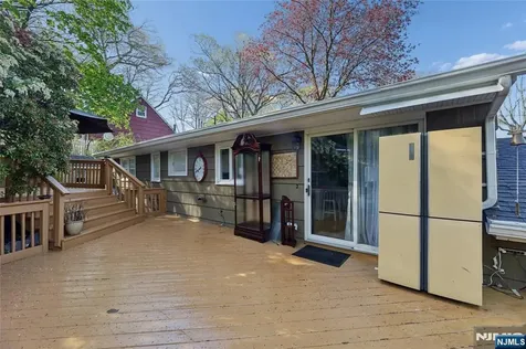 97 Ramapo Hills Boulevard Oakland NJ 07436