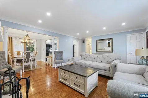 97 Ramapo Hills Boulevard Oakland NJ 07436