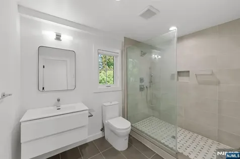 10 Sunset Road Demarest NJ 07627