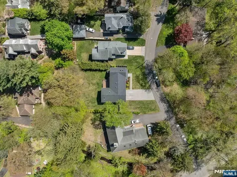 10 Sunset Road Demarest NJ 07627
