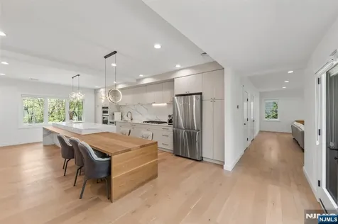 10 Sunset Road Demarest NJ 07627