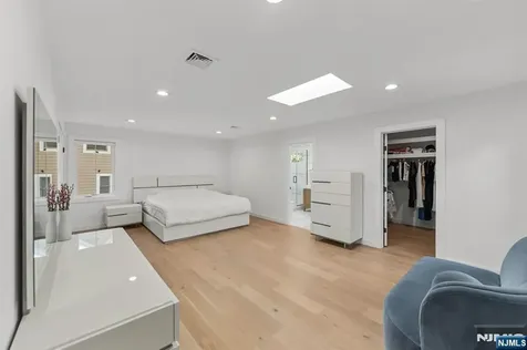 10 Sunset Road Demarest NJ 07627