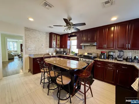 195 Maple Street Kearny NJ 07032