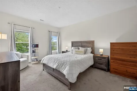 919 Burgundy Way Wayne NJ 07470