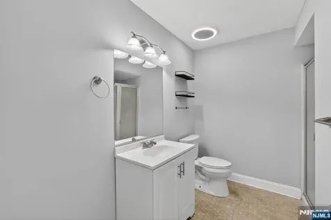 102 Federal Hill Road Pompton Lakes NJ 07442