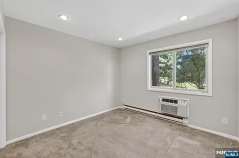 102 Federal Hill Road Pompton Lakes NJ 07442