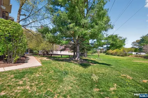 102 Federal Hill Road Pompton Lakes NJ 07442