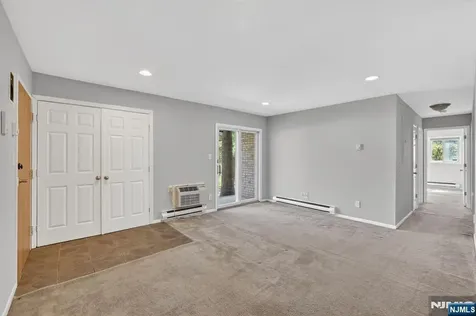 102 Federal Hill Road Pompton Lakes NJ 07442