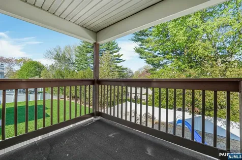 405 Burnet Place Paramus NJ 07652