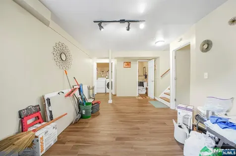 405 Burnet Place Paramus NJ 07652