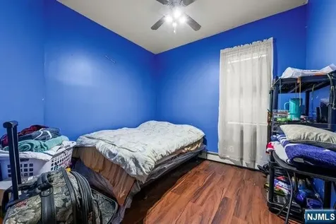44 Scheerer Avenue Newark NJ 07112