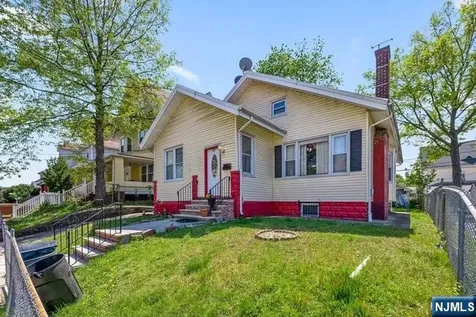 44 Scheerer Avenue Newark NJ 07112