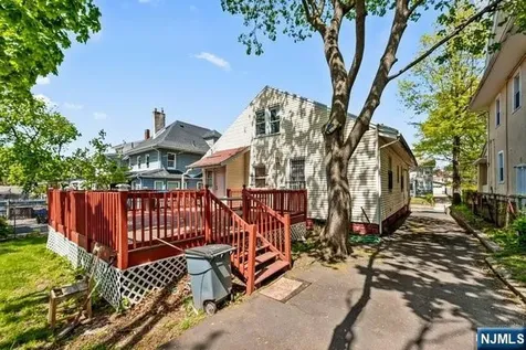 44 Scheerer Avenue Newark NJ 07112
