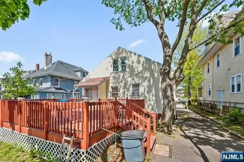 44 Scheerer Avenue Newark NJ 07112