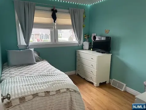 63 Cypress Road Dumont NJ 07628