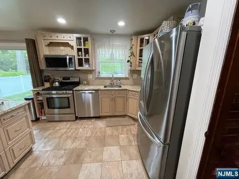 63 Cypress Road Dumont NJ 07628