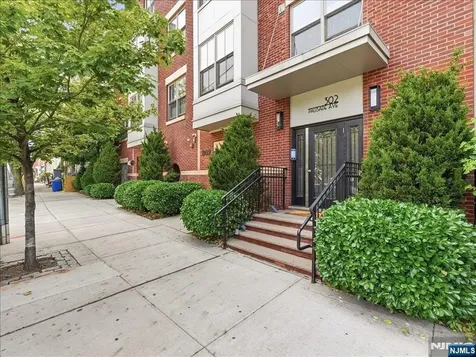 302 Palisade Avenue Jersey City NJ 07307