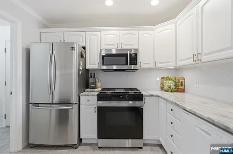 38 Bourne Circle Hardyston NJ 07419
