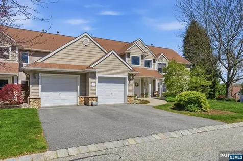 38 Bourne Circle Hardyston NJ 07419