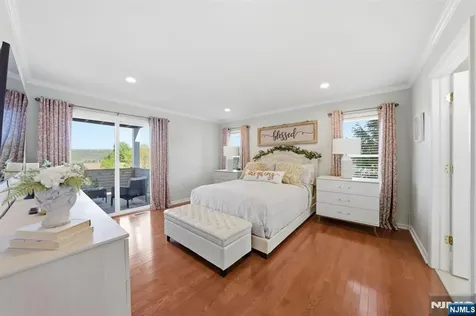 38 Bourne Circle Hardyston NJ 07419
