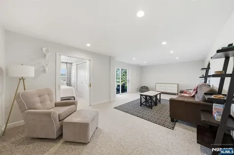 38 Bourne Circle Hardyston NJ 07419