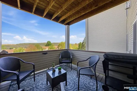 38 Bourne Circle Hardyston NJ 07419