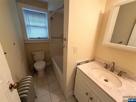 126 Chestnut Street East Orange NJ 07018