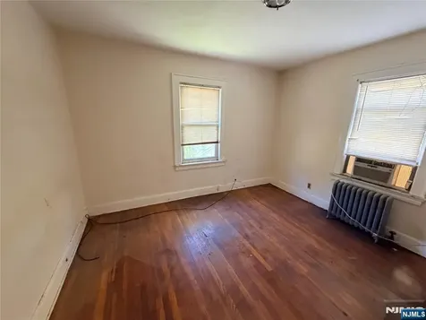 126 Chestnut Street East Orange NJ 07018