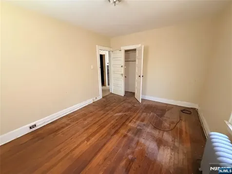 126 Chestnut Street East Orange NJ 07018