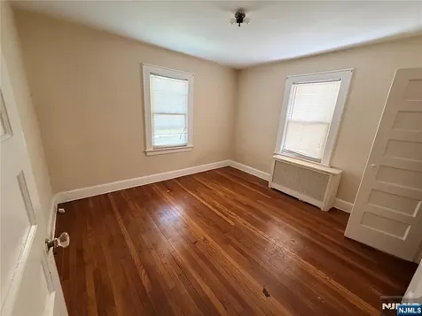 126 Chestnut Street East Orange NJ 07018