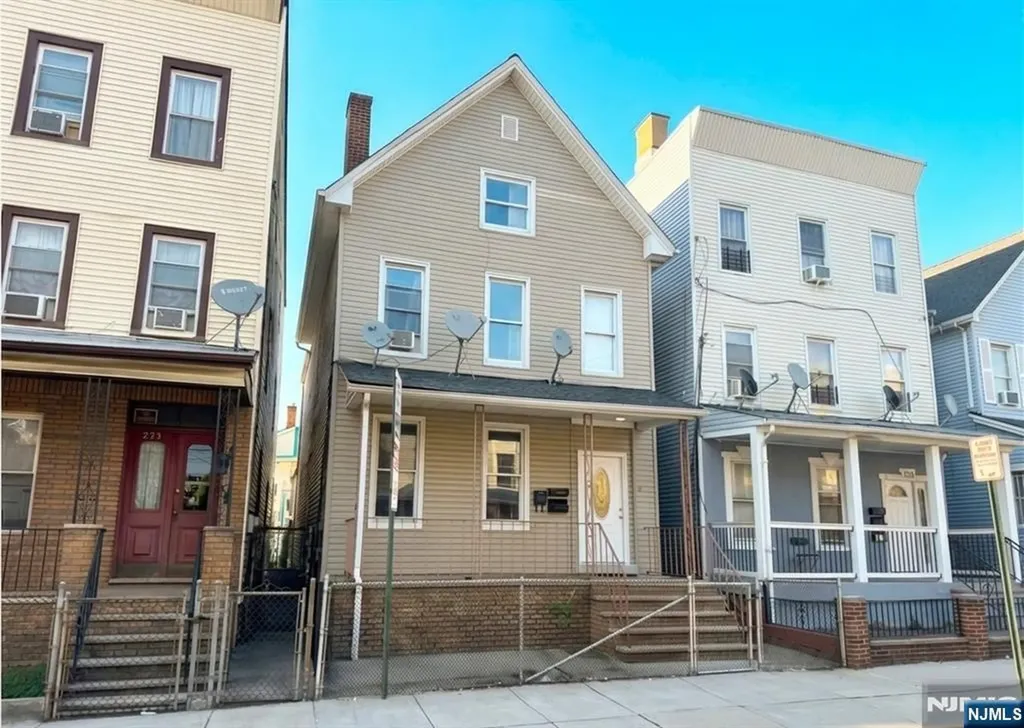 231 Clark Place Elizabeth NJ 07206